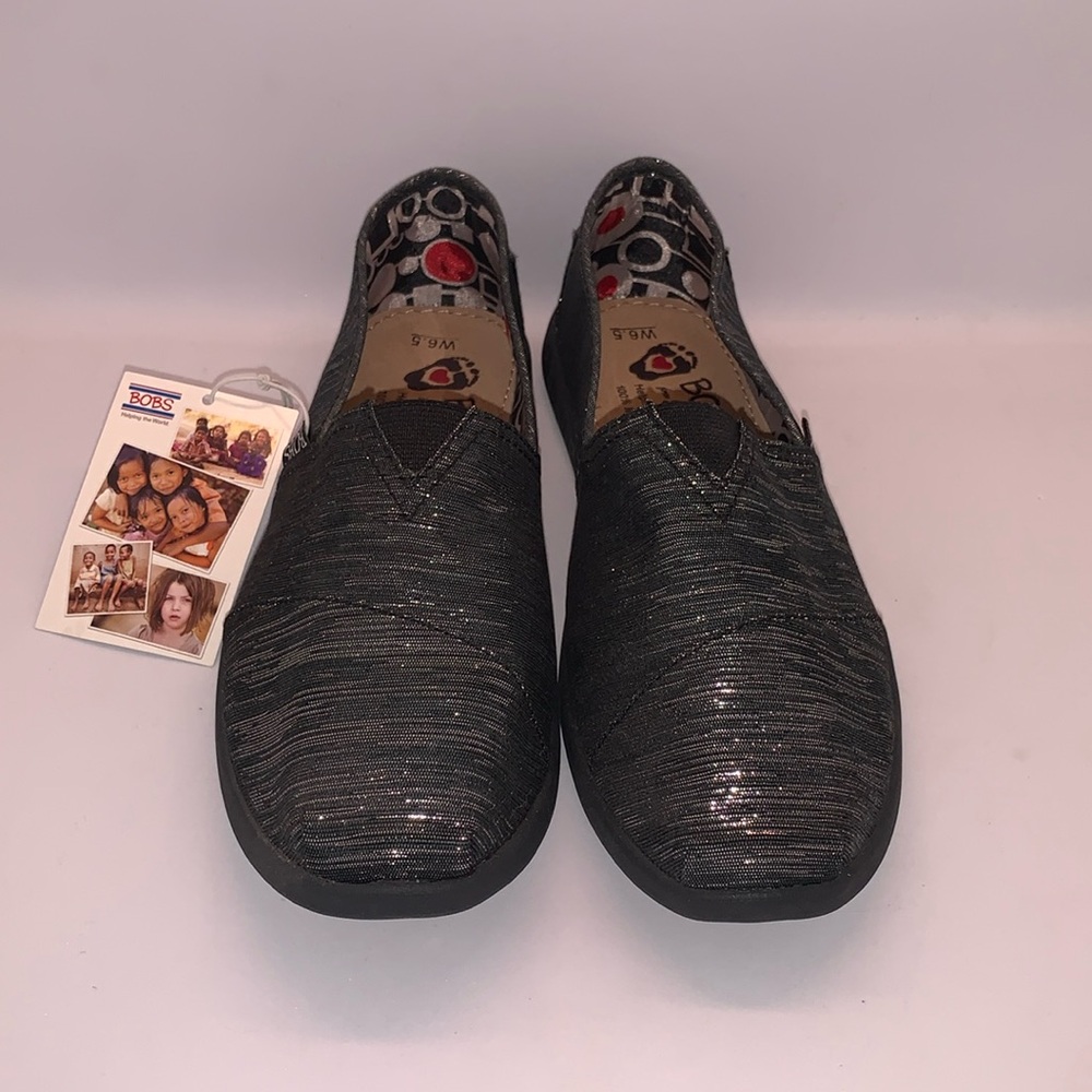 Bobs from Skechers Black & Metallic Silver Memory Foam Womens size 6.5